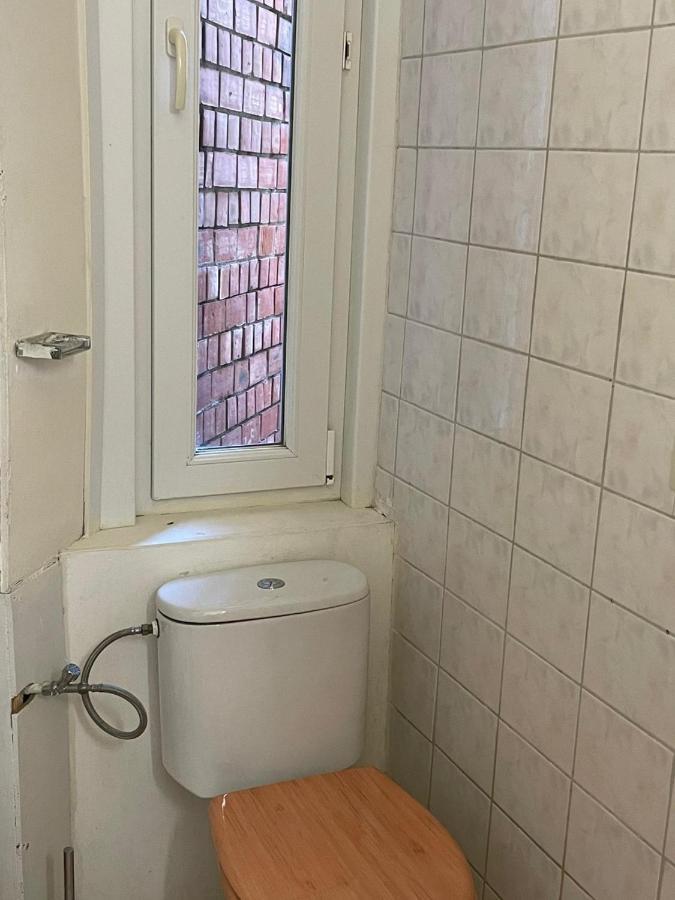 Apartment Rent Daily *